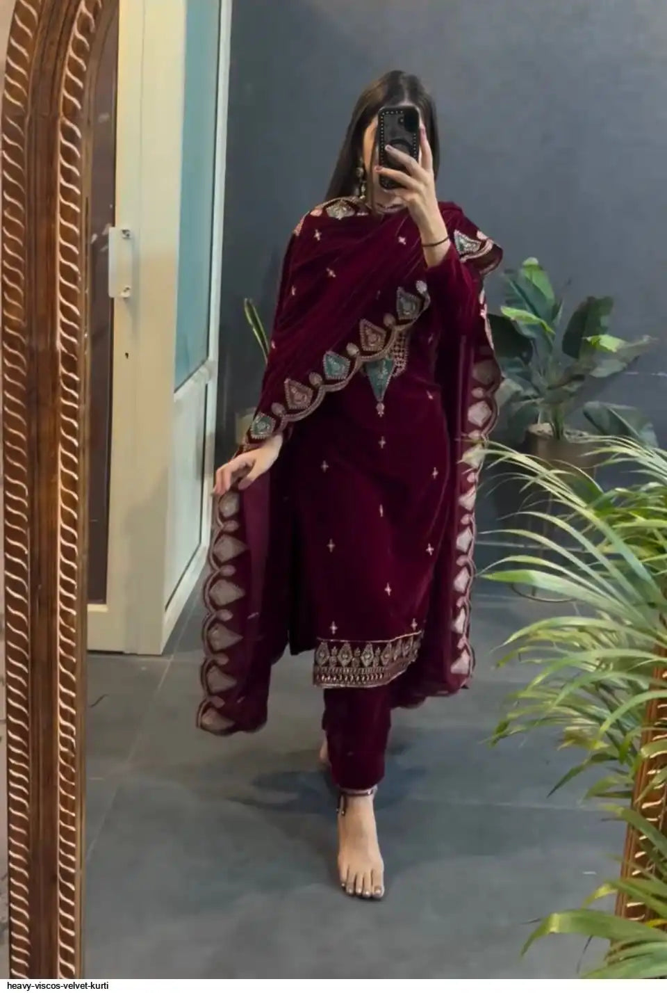 AZR HEAVY VISCOS VELVET KURTI